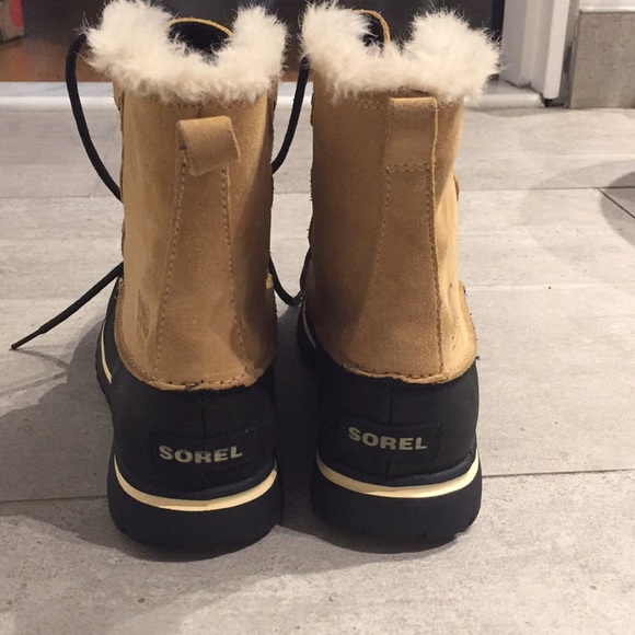 *Sold* New w/o tags Sorel ‘Cozy Joan’ Boots - Picture 6 of 8